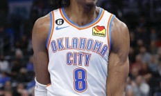 开云体育app-76人队明星球员表现出色，将迎接更大挑战的简单介绍