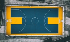 开云体育官方网站-风暴眼与蝴蝶效应，当勇士碾压与范弗利特崛起在同个篮球宇宙共振