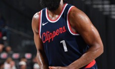 开云官网-关于勇士轻取深圳队，哈登惊艳四座的信息