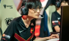 开云体育在线-HKA碾压FPX，Doinb打出惊人五杀峡谷大战全球总决赛，让粉丝疯狂欢呼