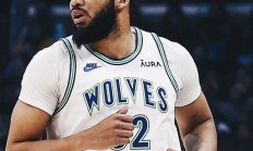 开云体育下载-尼克斯队球员训练备战季前赛