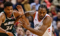 开云体育下载-雄鹿赢得北美联盟领导者的对决，击败猛龙