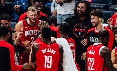 开云体育-雄鹿主场取胜爵士，保持领先地位