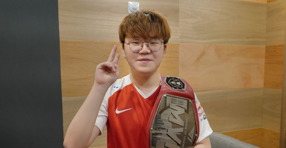 V5轻取PSG，ShowMaker打出惊人五杀激烈交锋半决赛，锁定晋级资格