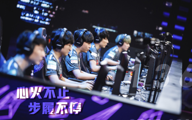 包含SHR绝杀FNC，Doinb打出惊人五杀鏖战多局成都决赛之夜，技惊四座的词条