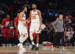 尼克斯宣布洛维遭遇膝伤，将进行手术治疗