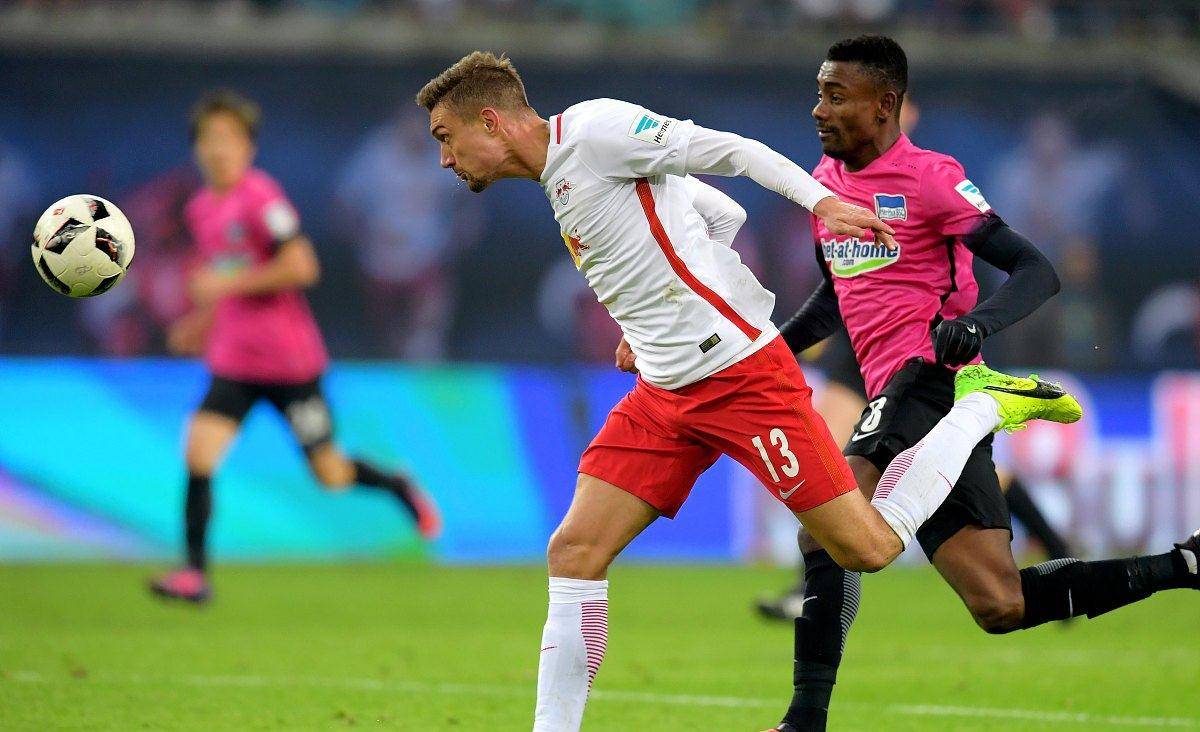 包含利华兹堡神勇斩获三分，冲击欧战资格！的词条