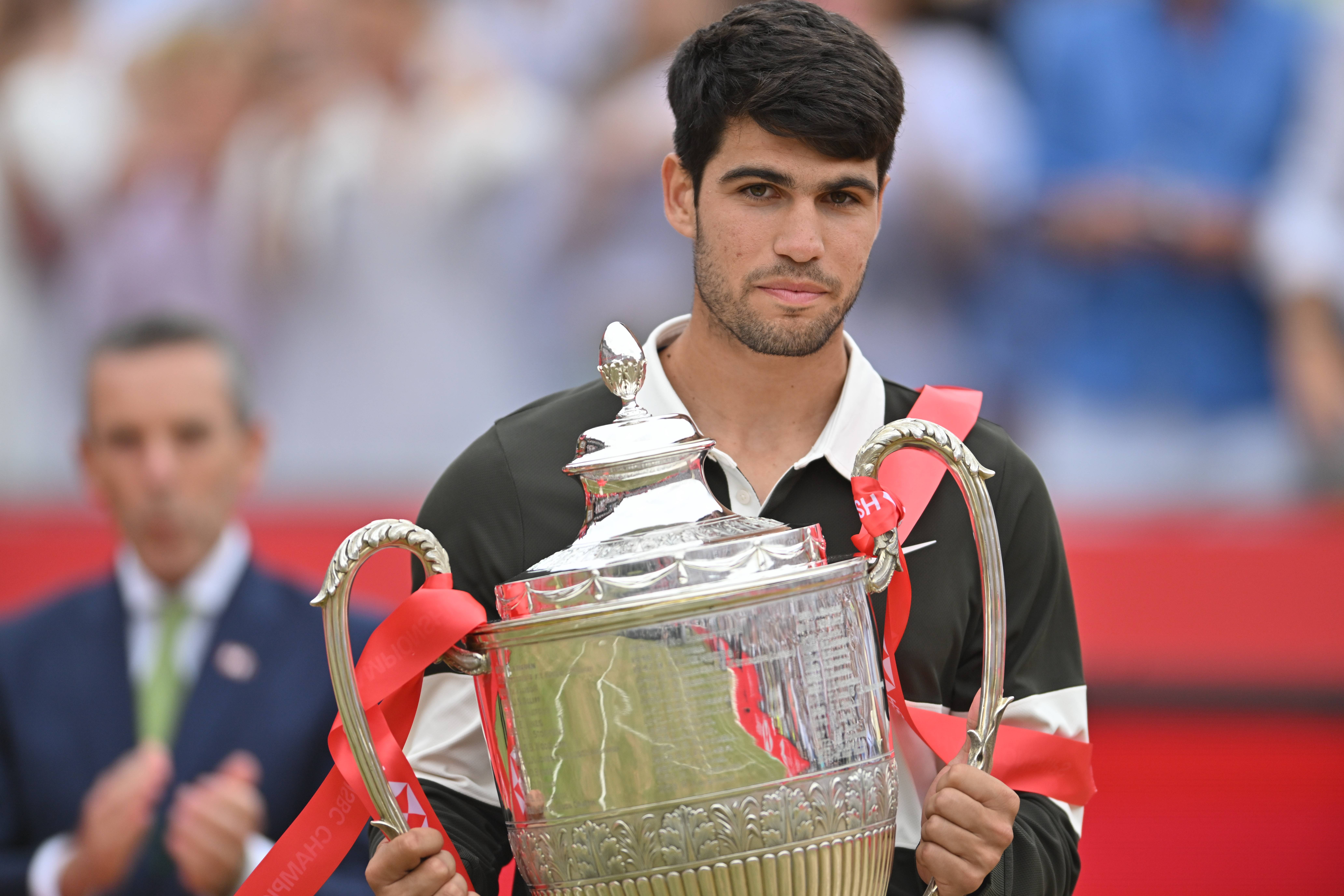 年终总决赛力克戴维斯杯,阿尔卡拉斯刷新纪录的简单介绍 年终总决赛力克戴维斯杯,阿尔卡拉斯刷新纪录的简单介绍