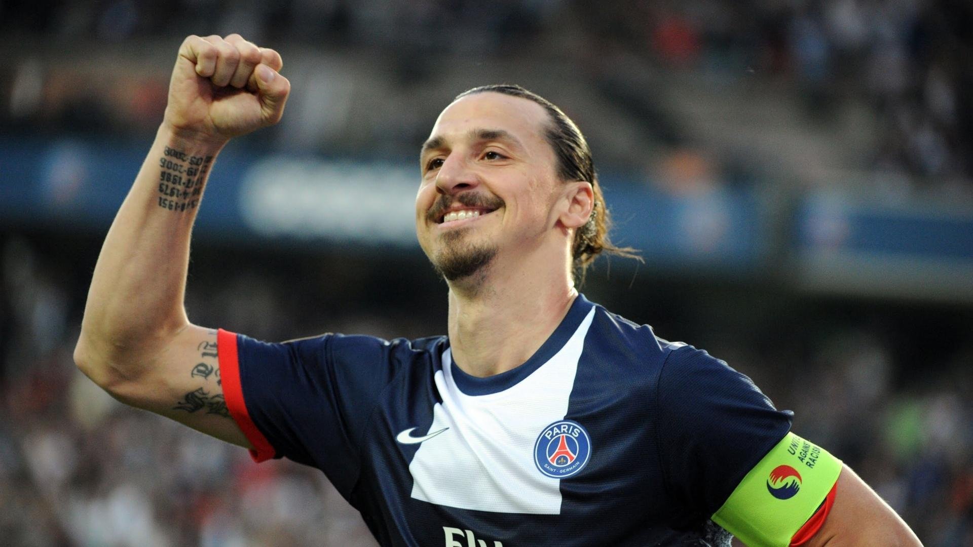 当恩戈洛·坎特戴上厄瓜多尔面具,一场撕裂时空的防守反击