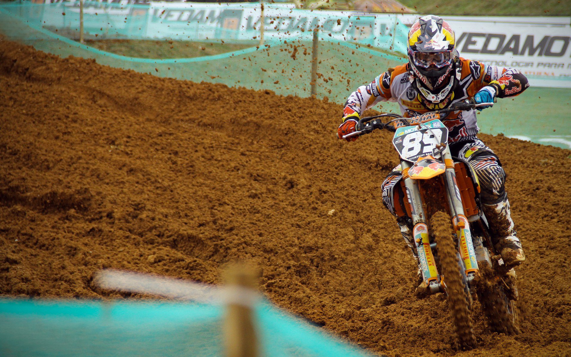 当伯纳乌遇见红山,唯一性是体育精神的内核