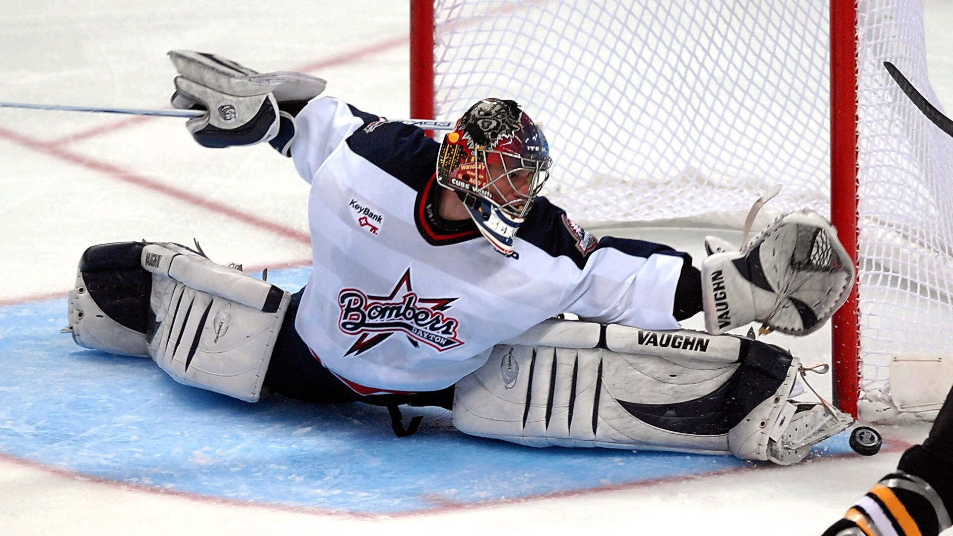 烽烟再起，法拉利鏖战红牛车队，拉塞尔燎原之势改写战局